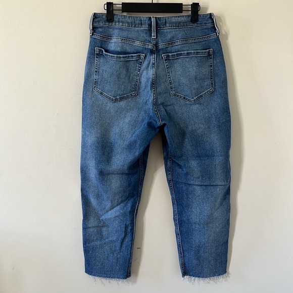 Hollister Ultra High Rise Straight Leg Raw Hem Denim Jeans Size 30 - Picture 6 of 10